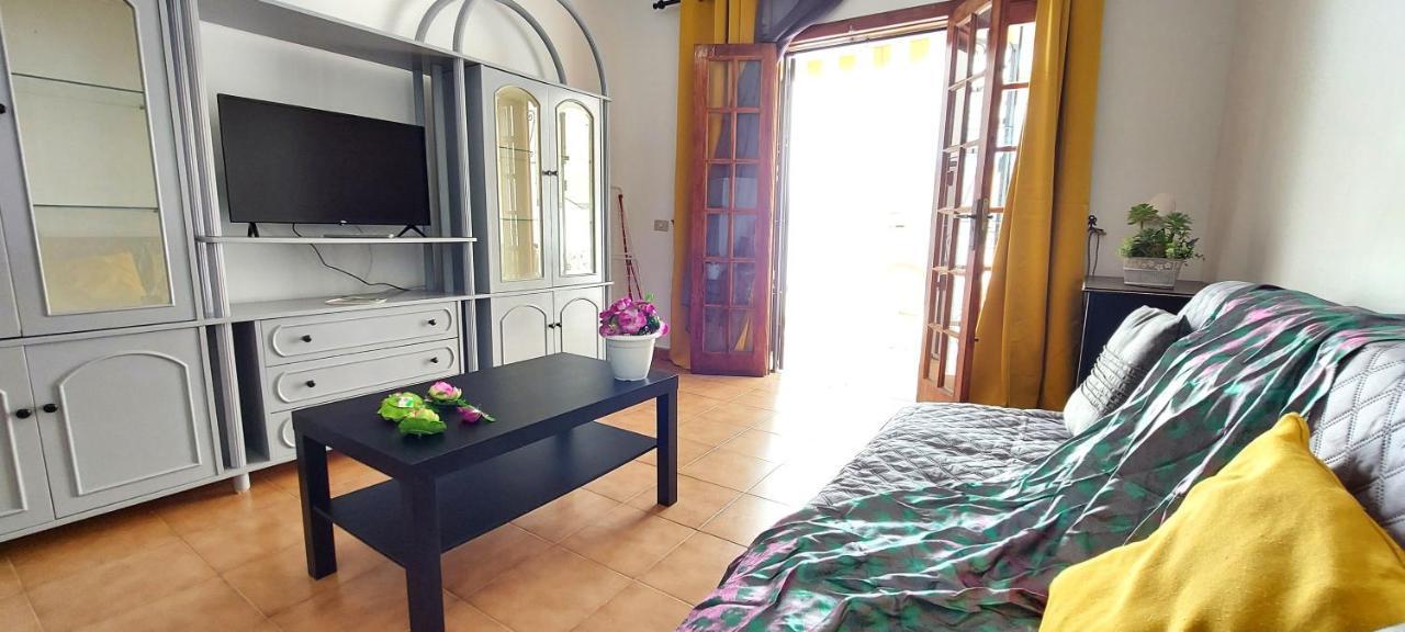 Los Cristianos Apartment, 1 Bedroom Wifi Free & Big Terrace 외부 사진